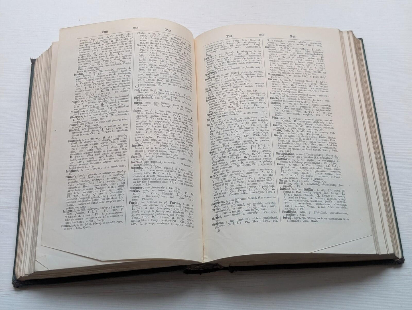 A Smaller Latin-English Dictionary - Sir William Smith - 3rd Edition - 1933