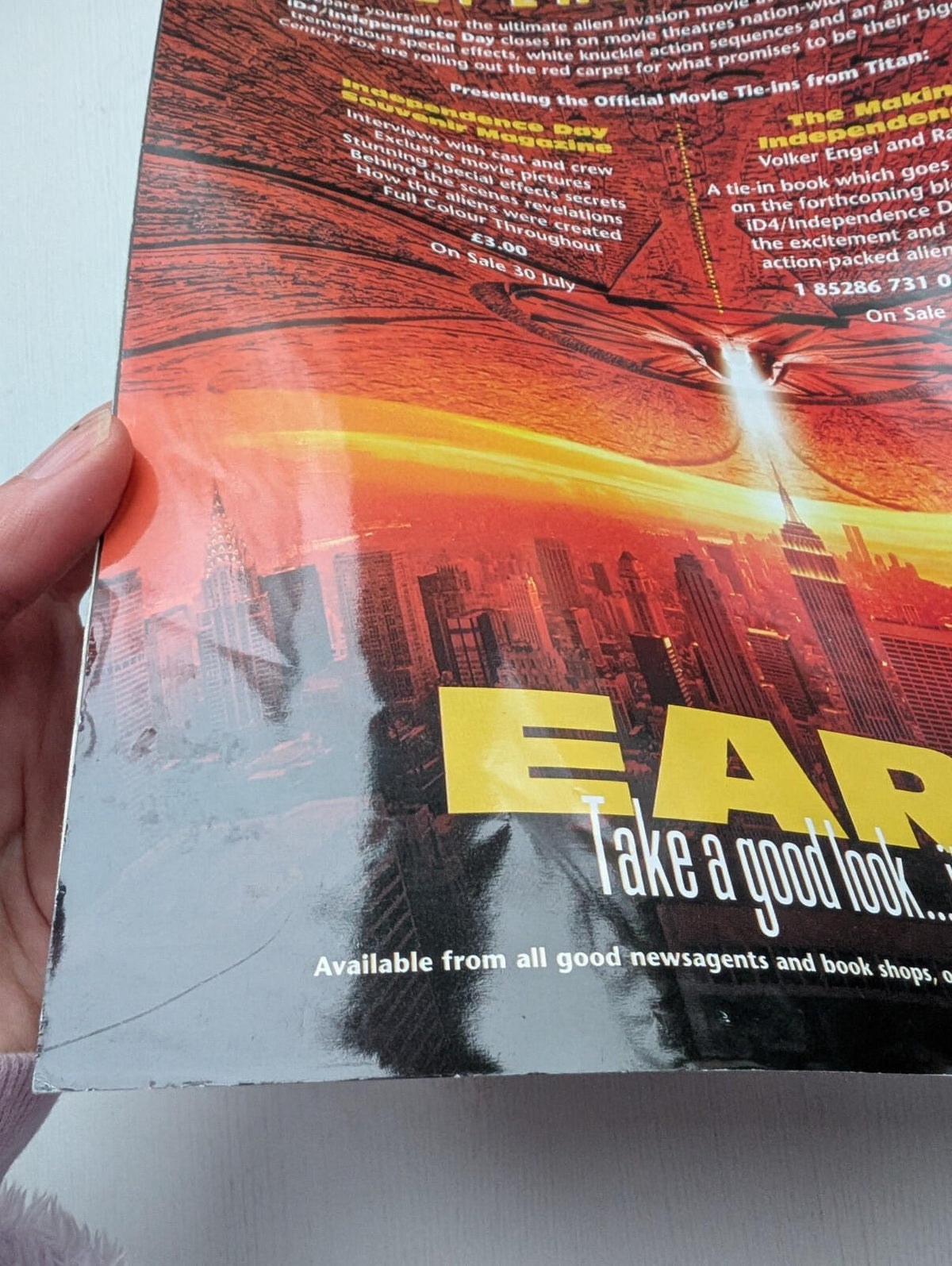 Star Wars: The Official Magazine No. 3 - Aug/Sep 1996 - Includes Leia Bookmark