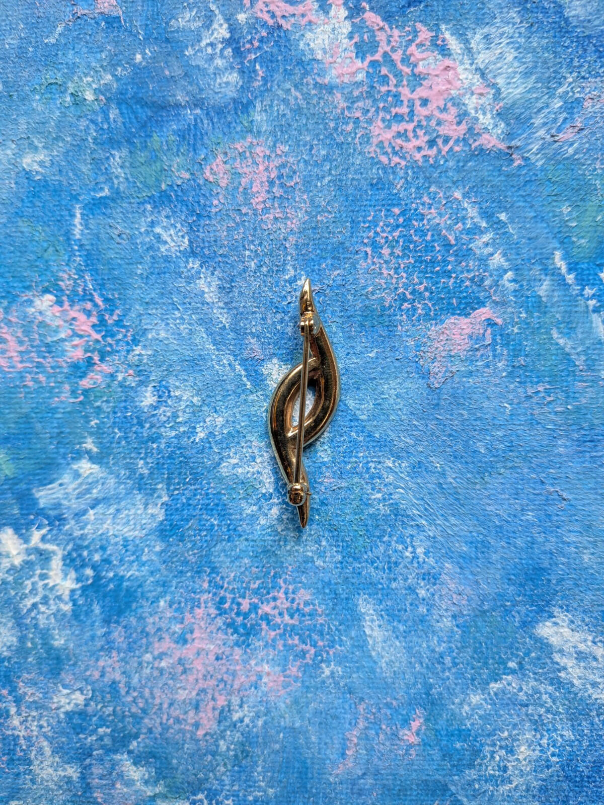 Vintage Gold-Tone Rhinestone Wave Swirl Brooch