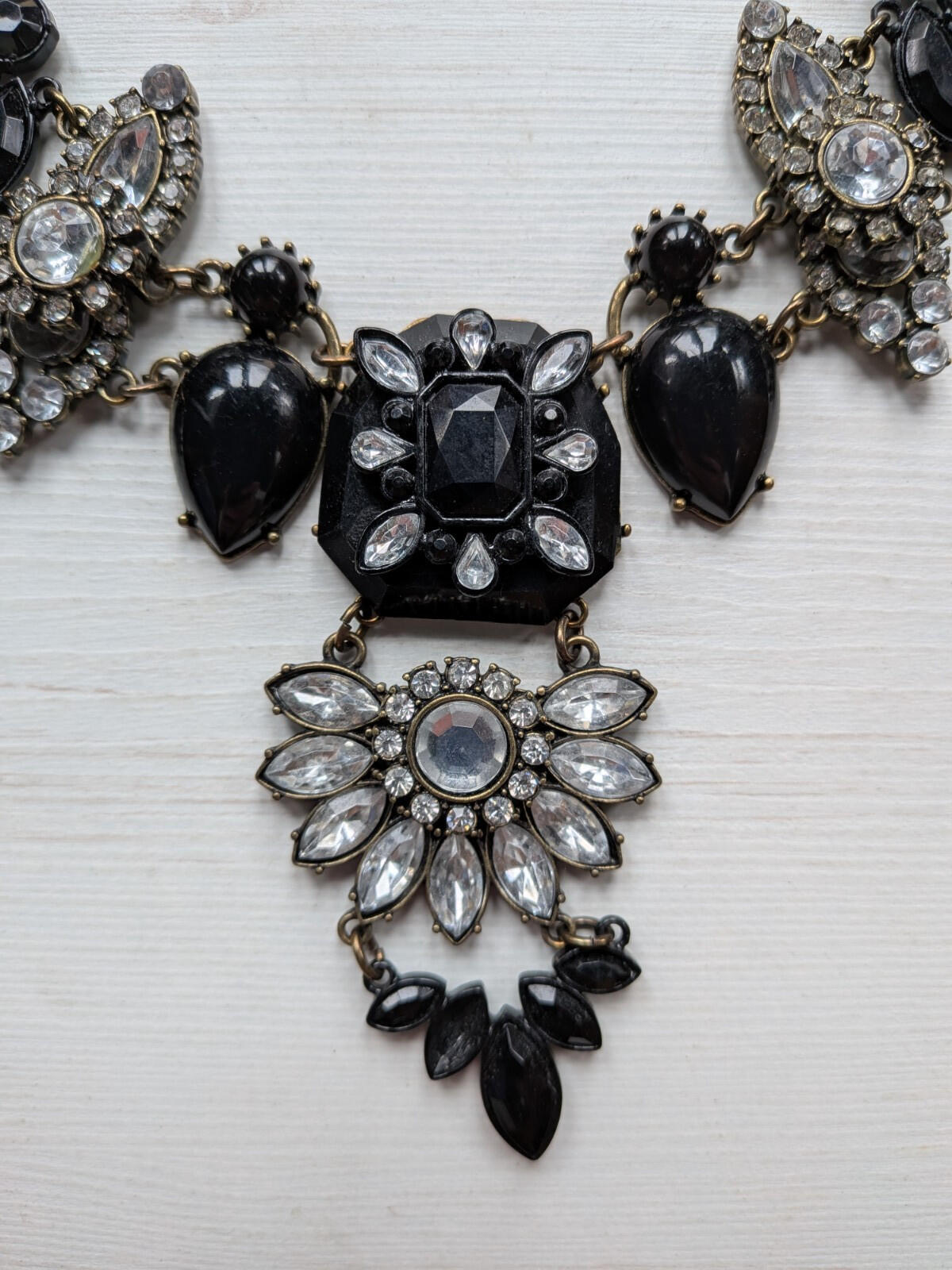 Vintage-Style Black/Clear Rhinestone Bib/Chunky Collar Statement Necklace