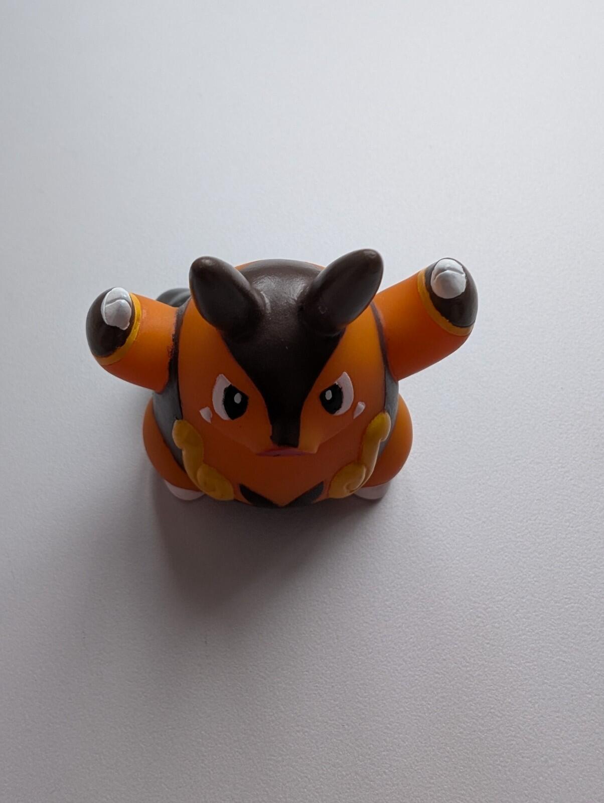 Pignite Pokemon Small Figure/Finger Puppet - 2010 - Nintendo/Bandai