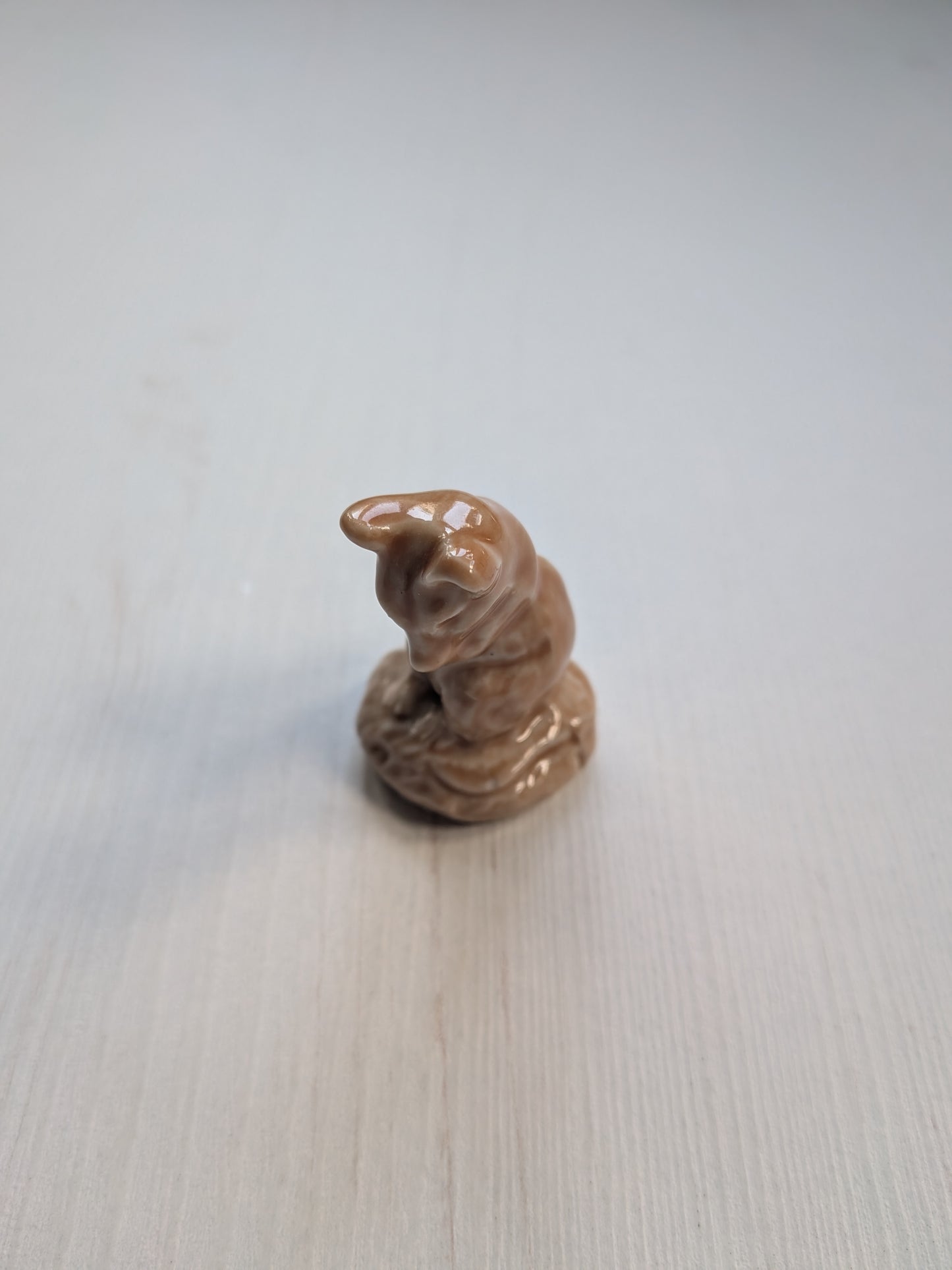 Wade Whimsies Mouse (Seated) Small Figurine