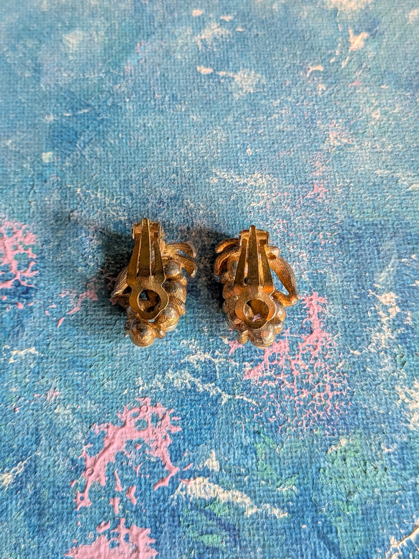 Vintage Gold Tone Pearl-Style Fruit Shape Clip-On Earrings