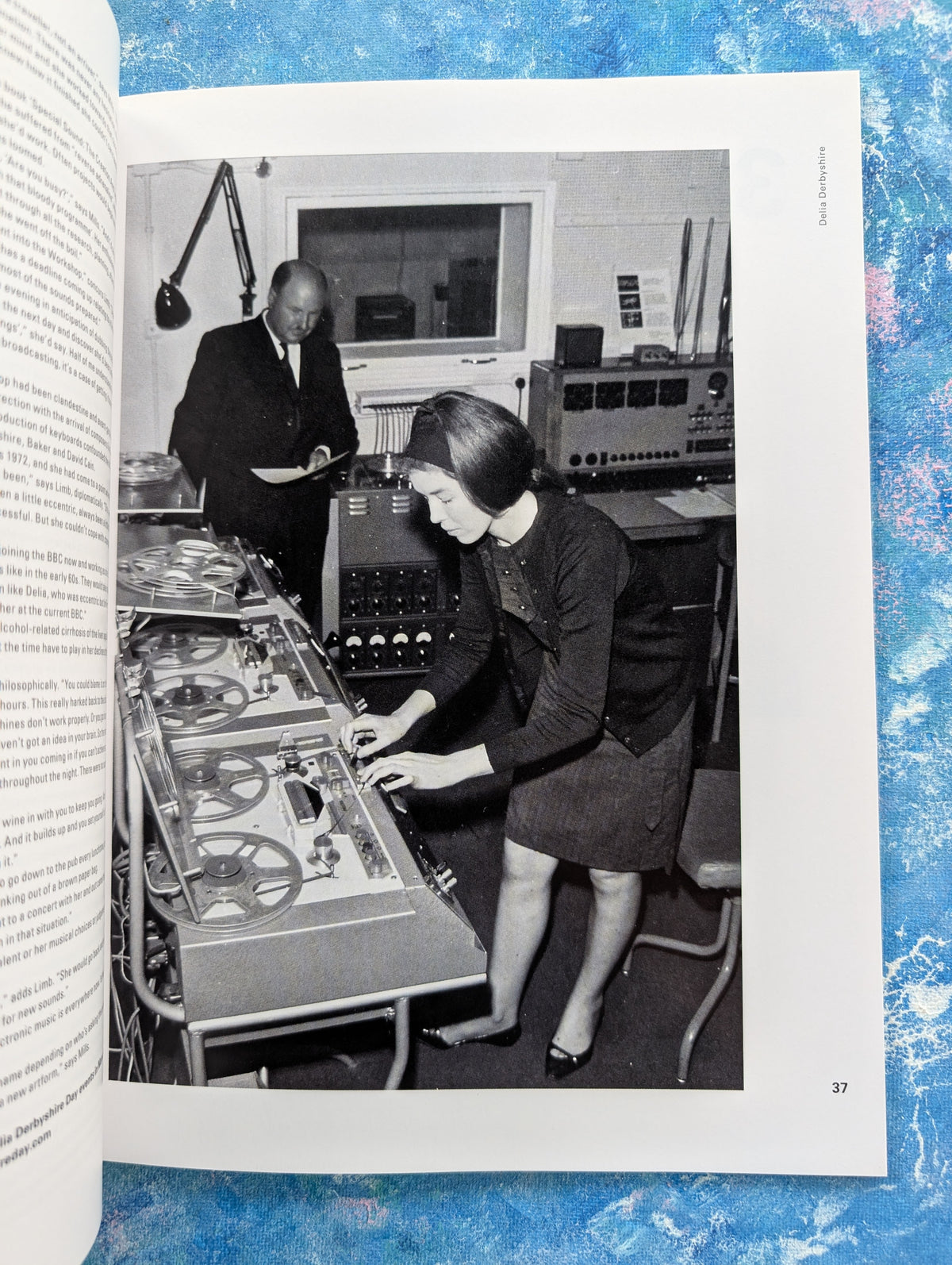 Electronic Sound Magazine Issue 59 - Delia Derbyshire: Doctor Who and Beyond