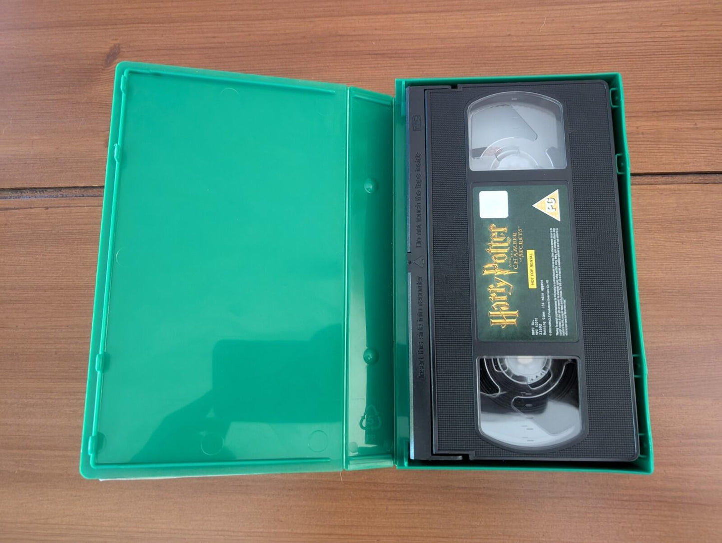 Harry Potter and The Chamber of Secrets - 2002 - Warner Bros VHS Video Tape