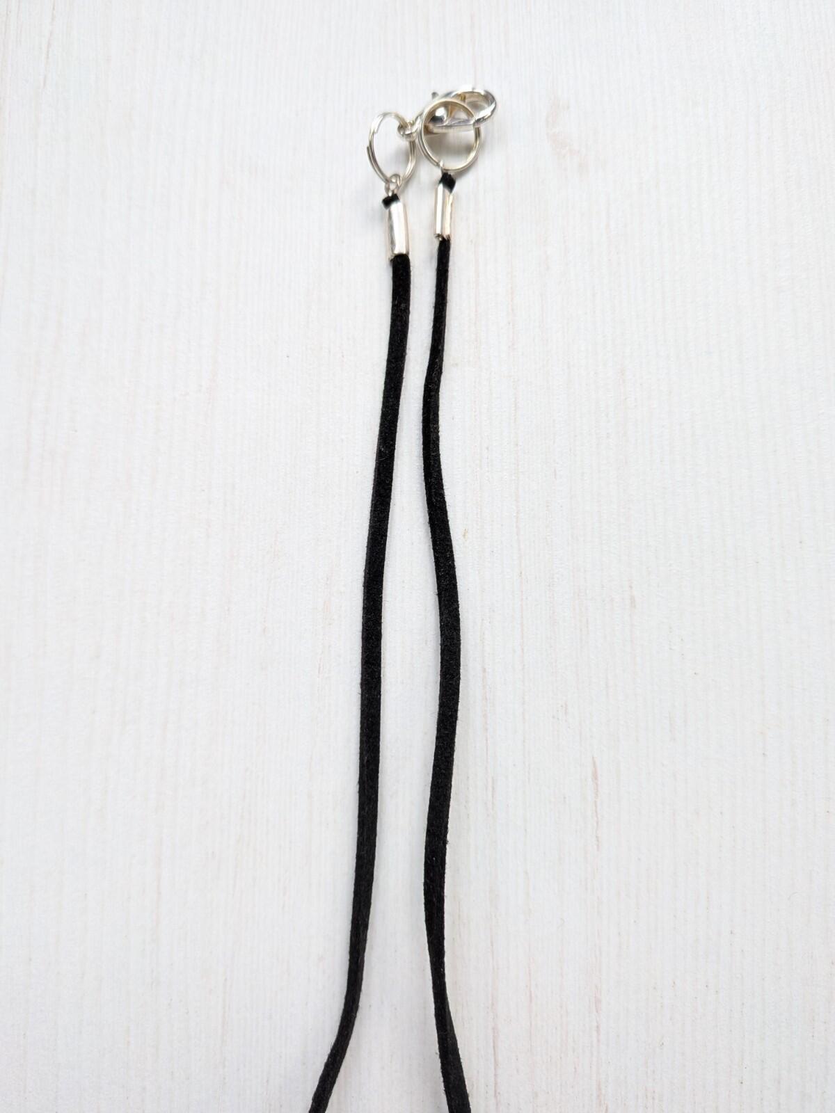 Black/Silver Resin Heart-Shaped Pendant Necklace