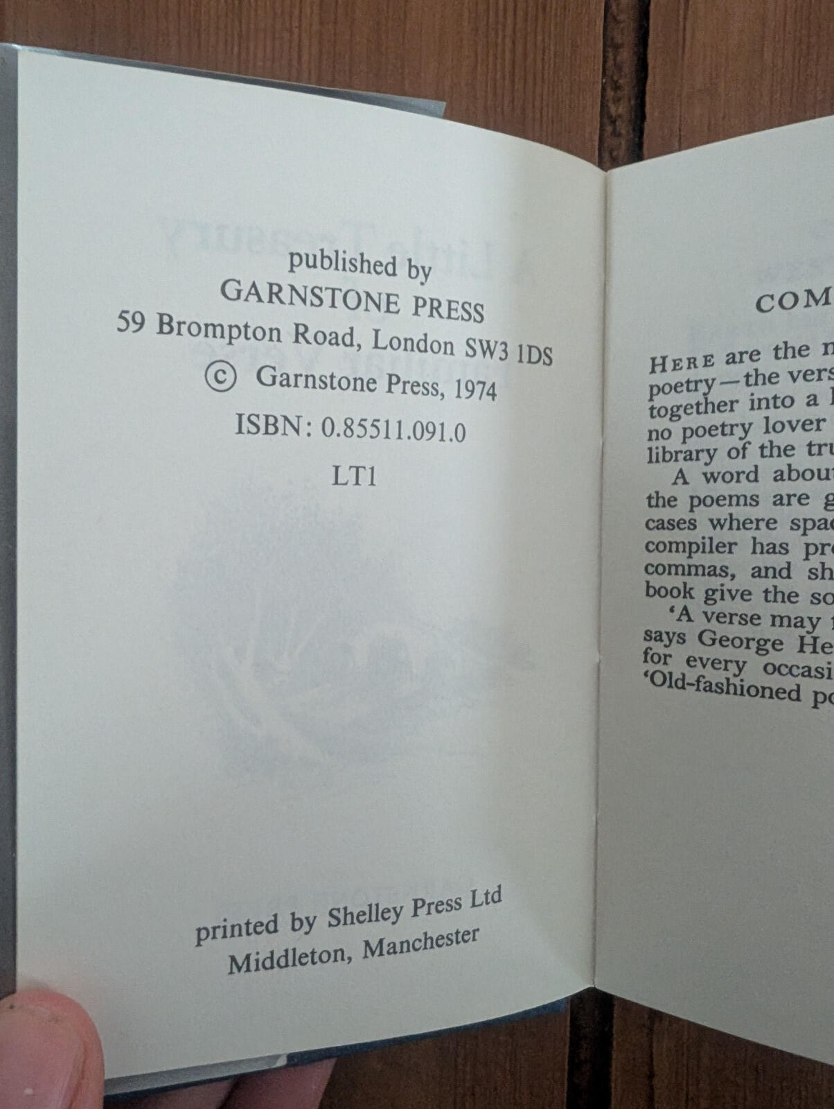 A Little Treasury of Familiar Verse - 1974 - Garnstone Press