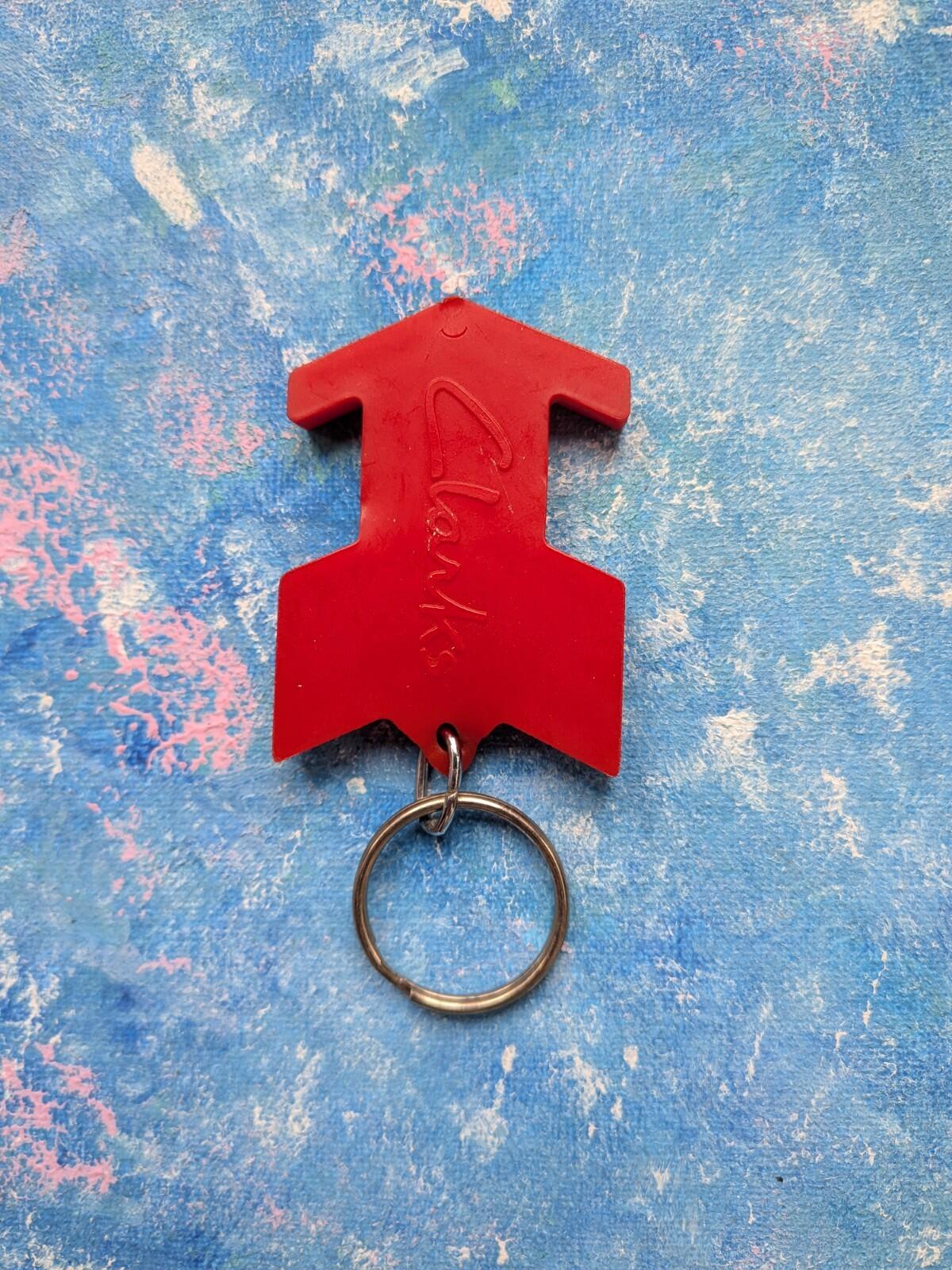 Vintage Clarks Big Grippa Sizer Red Plastic Keyring