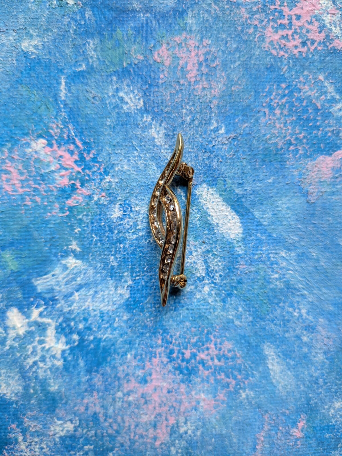 Vintage Gold-Tone Rhinestone Wave Swirl Brooch