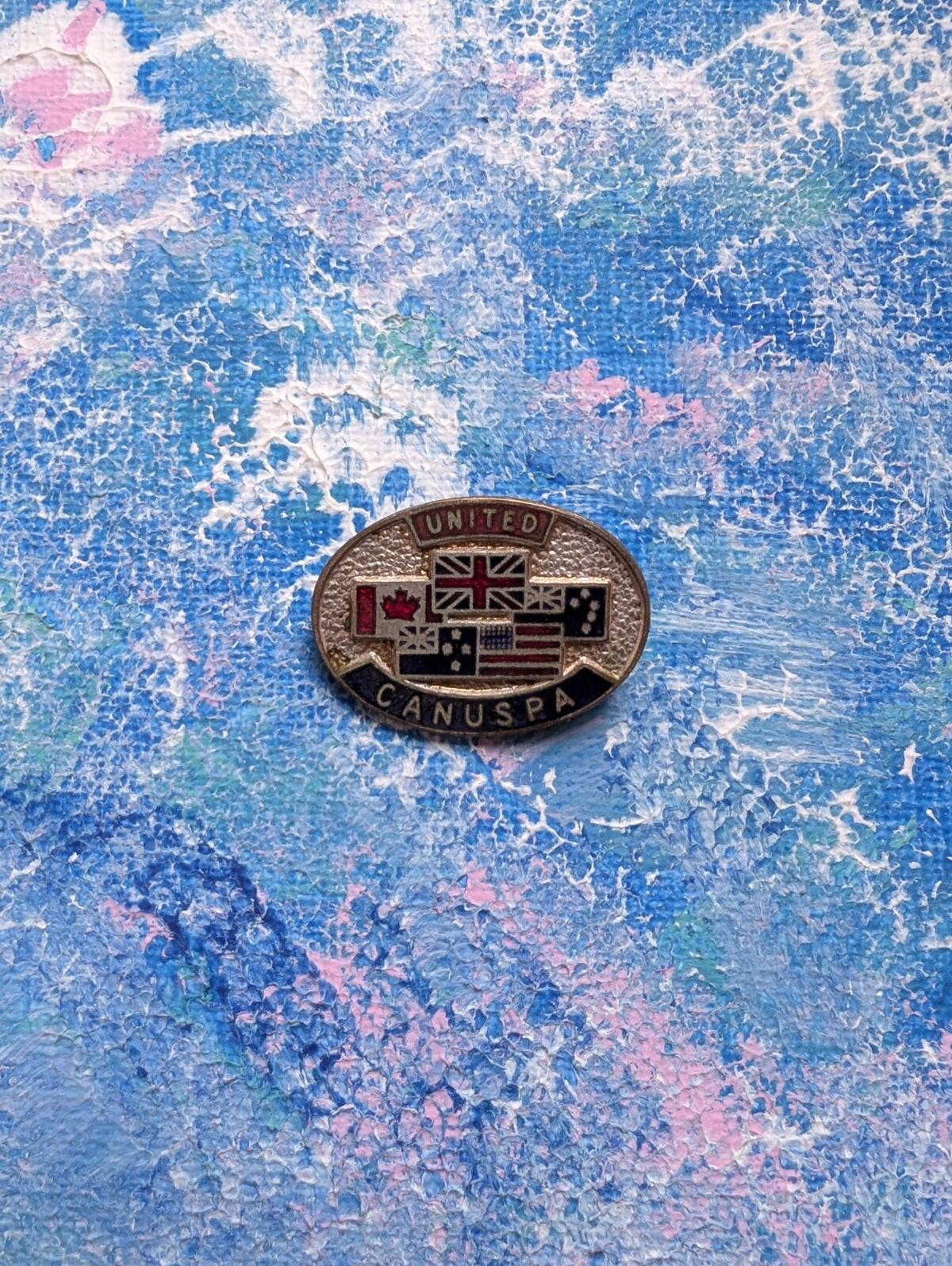 Vintage United Canuspa Parents Association Metal Pin Badge