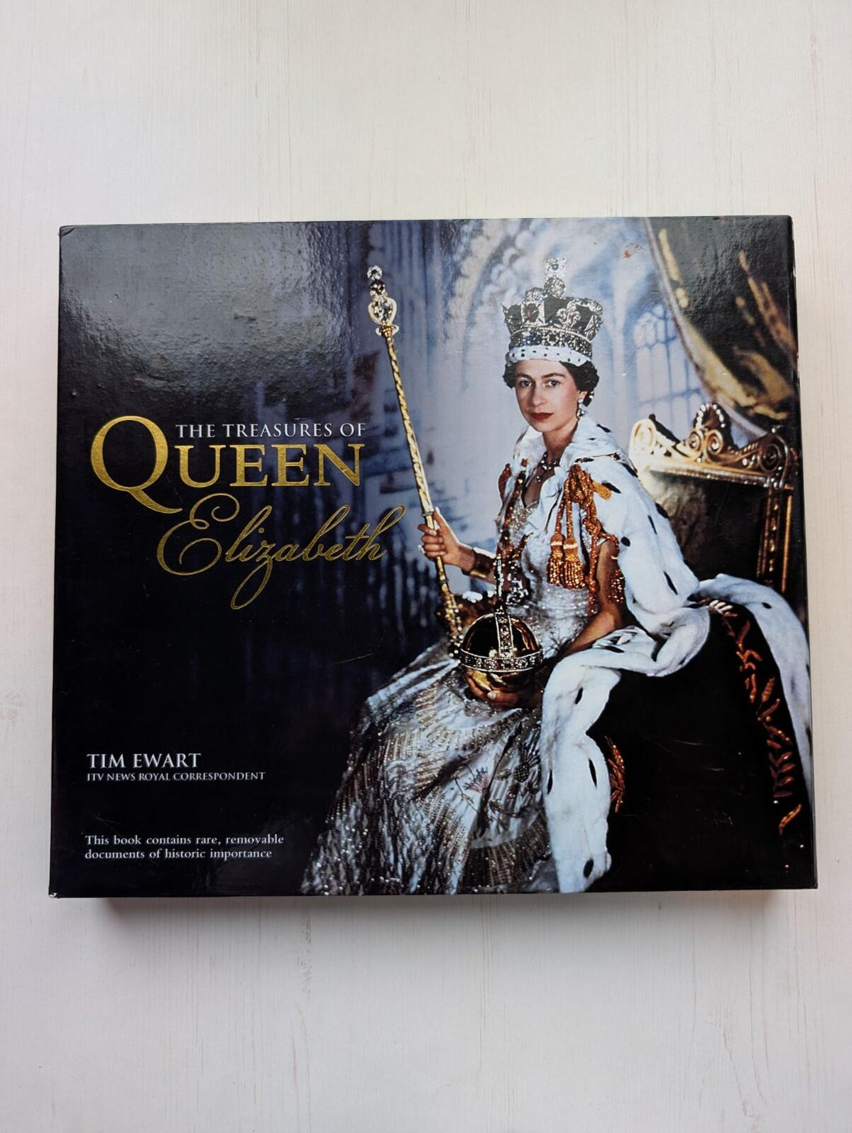 The Treasures of Queen Elizabeth by Tim Ewart - 2012 - Carlton Books Ltd