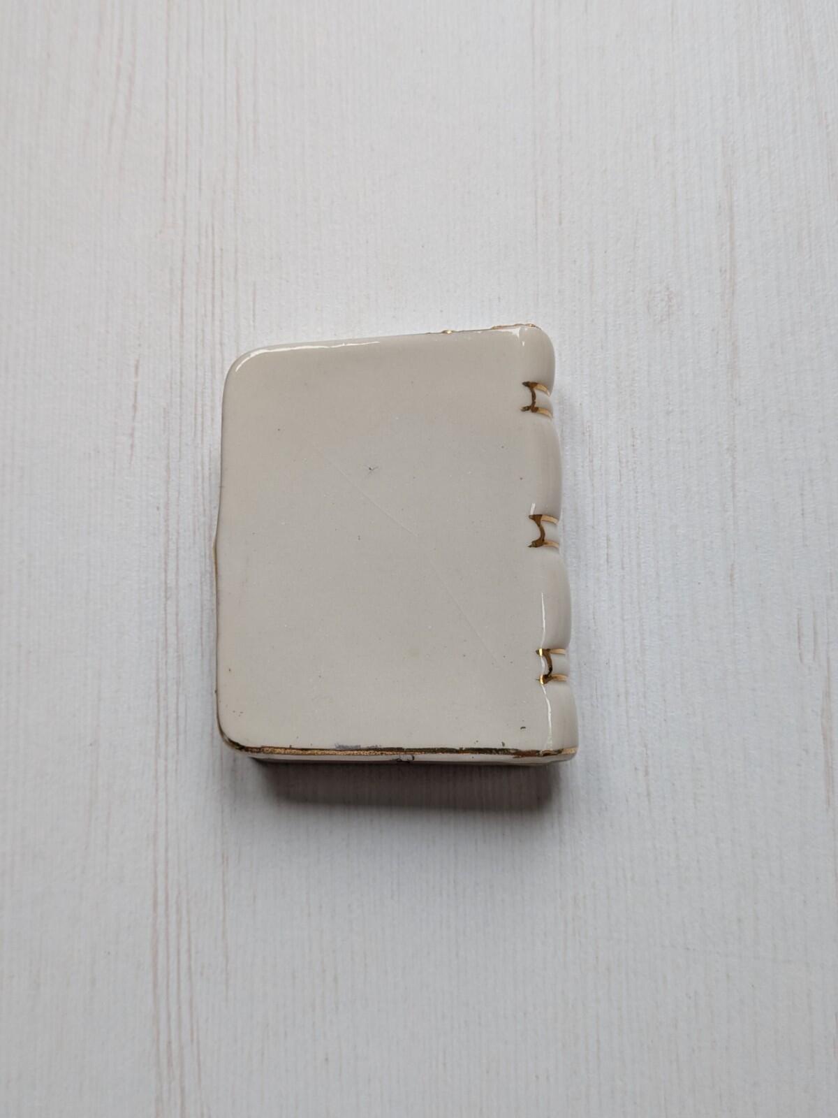Carlton China Small Book Ornament - Guildford Crest
