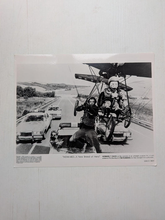 Howard The Duck Press Kit Photo 5350-D-19834 - 1986 - Universal Studios