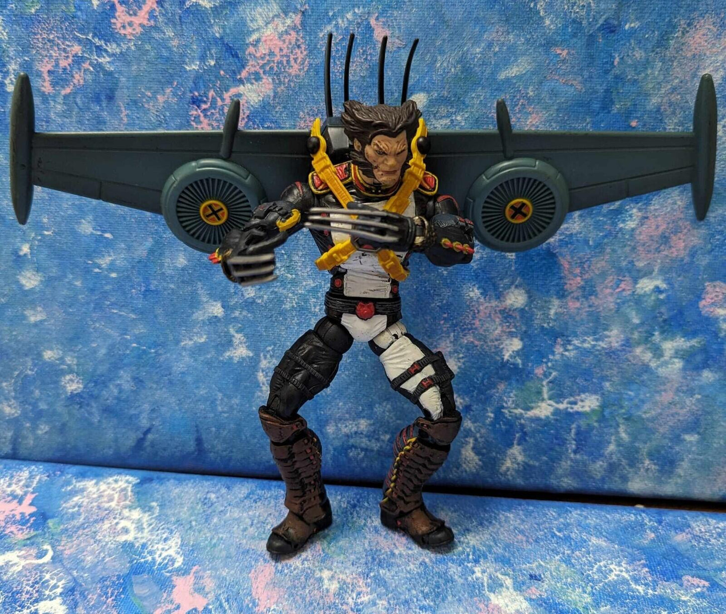 X-Men Super Poseable Air Strike Wolverine Figure, 2006, Toy Biz, Includes Wings