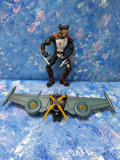 X-Men Super Poseable Air Strike Wolverine Figure, 2006, Toy Biz, Includes Wings