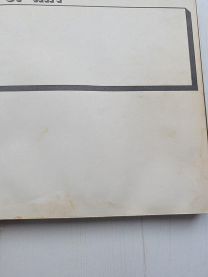 Movements of Modern Art: Pop Art by Michael Compton - 1970 - Hamlyn Publishing