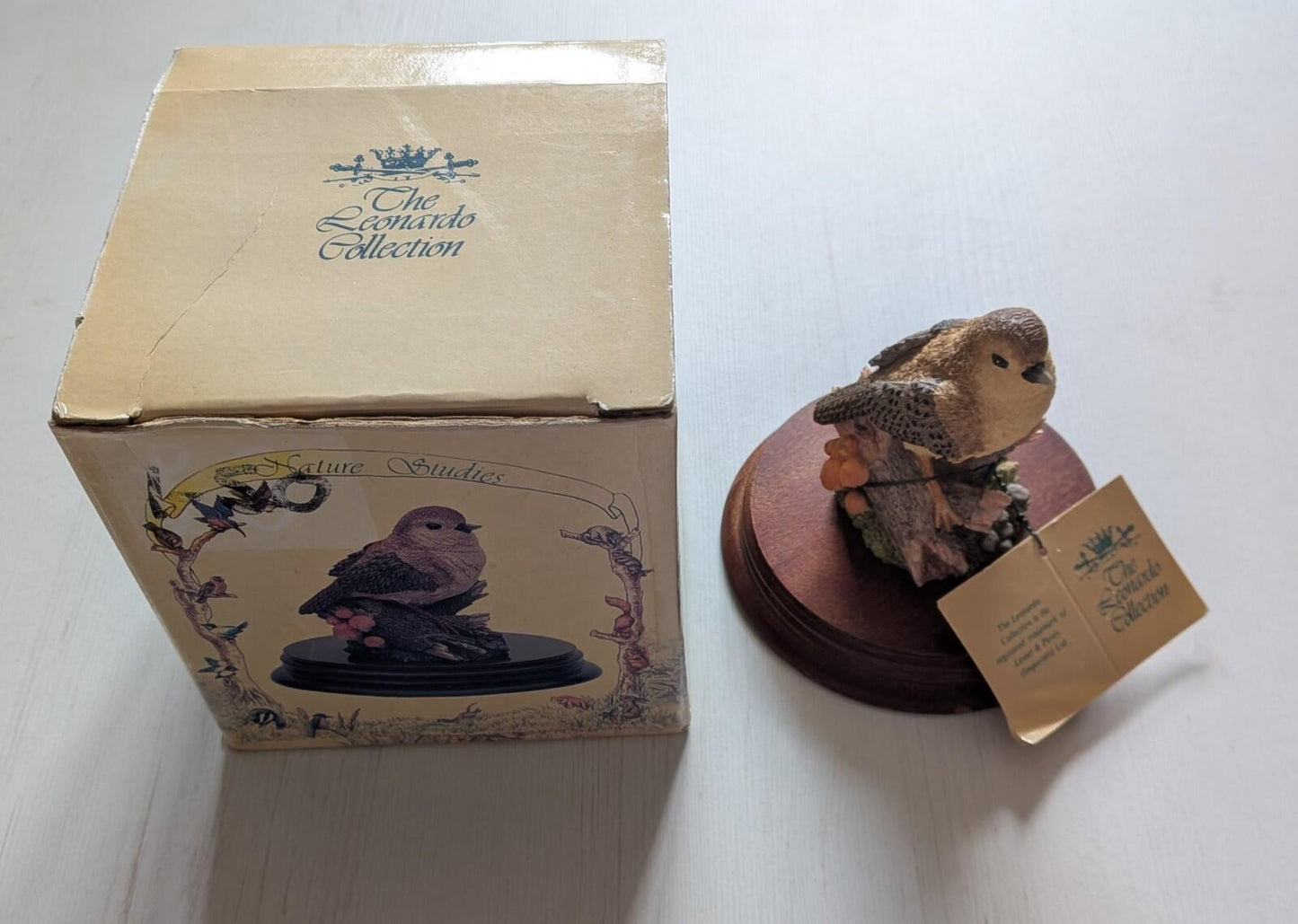 The Leonardo Collection Sparrow on Wooden Base Figurine - 1994 - Includes Box