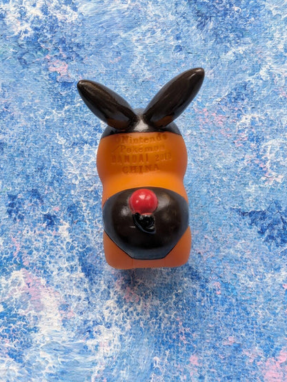 Tepig Pokemon Small Figure/Finger Puppet - 2010 - Nintendo/Bandai
