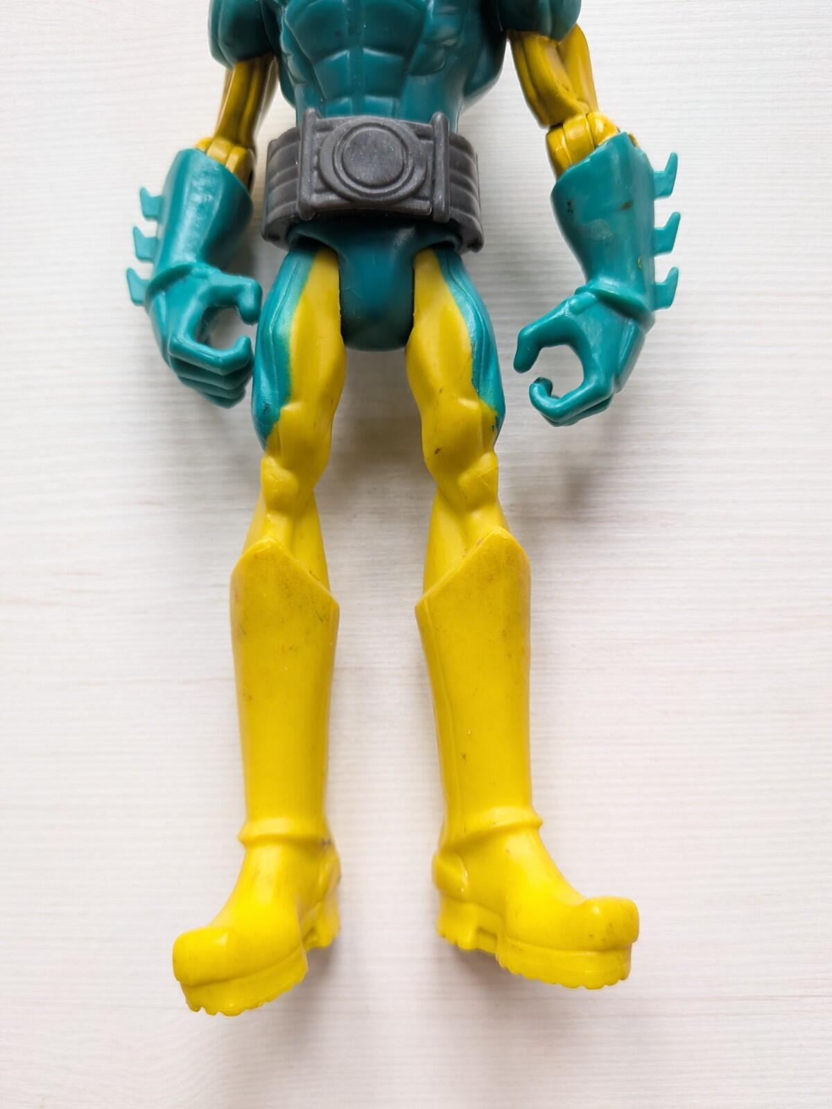 DC Universe Power Attack Swamp Strike Batman Green/Yellow Suit - 2011