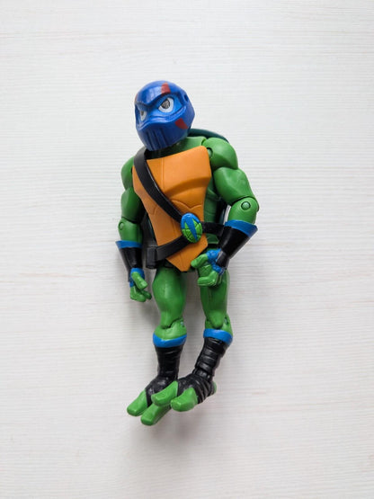 Rise of the Teenage Mutant Ninja Turtles - Leonardo Shell Hog Driver Figure 2018
