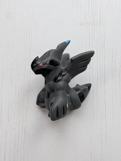 Zekrom Pokemon Small Figure/Finger Puppet - 2010 - Nintendo/Bandai