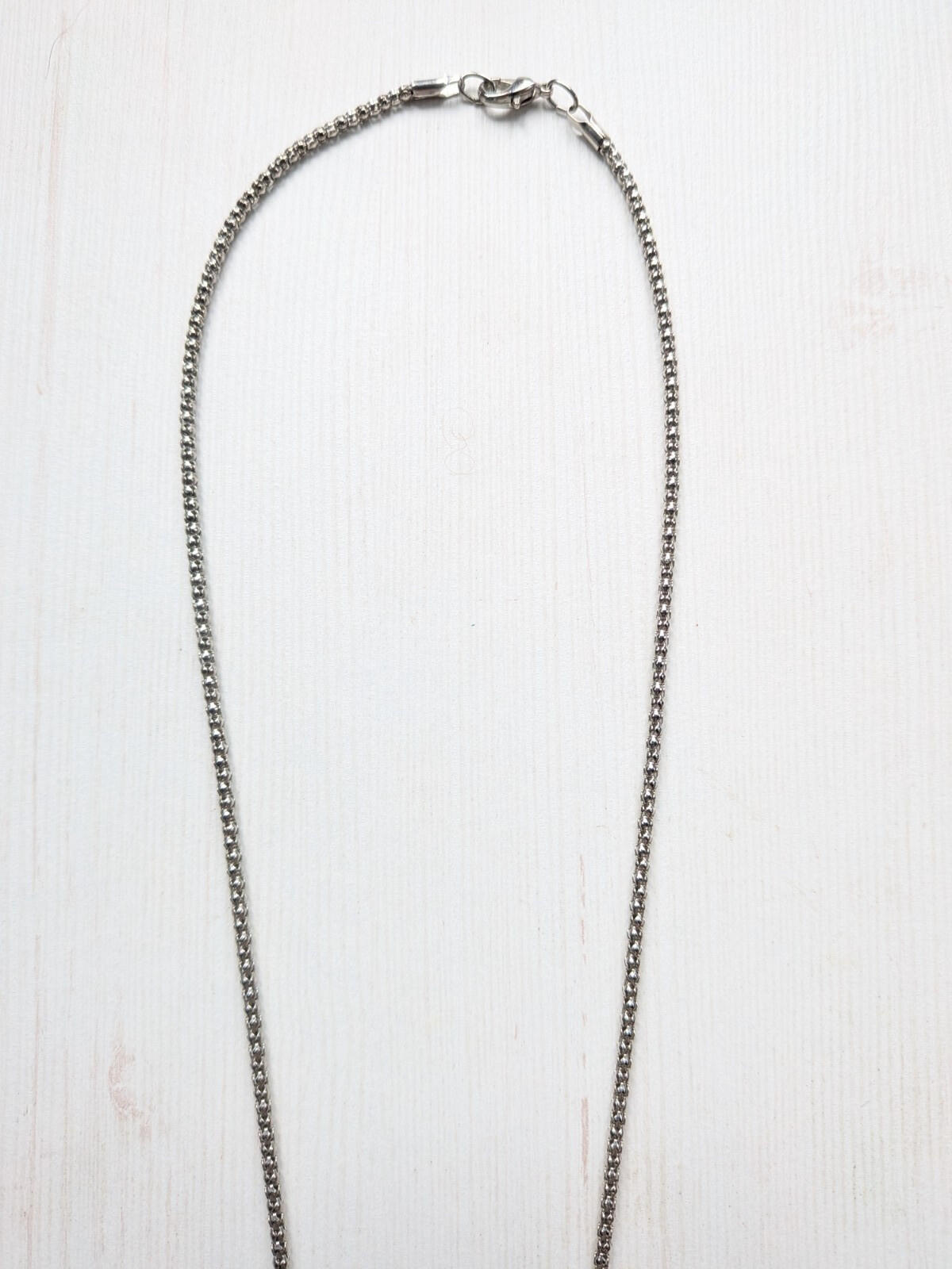Boho/Hippie-Style Metal Mesh Necklace with Multi-Coloured Elephant Pendant