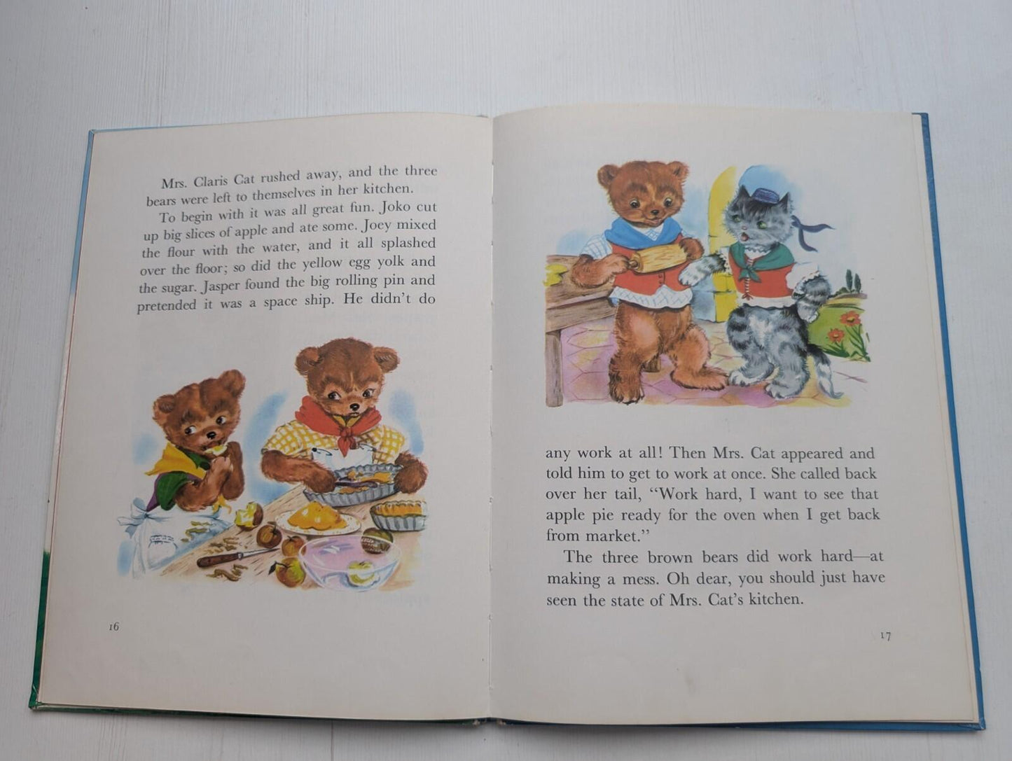 Three Little Bears From Dingle-Dangle Dale - 1965 - Odhams Books Ltd
