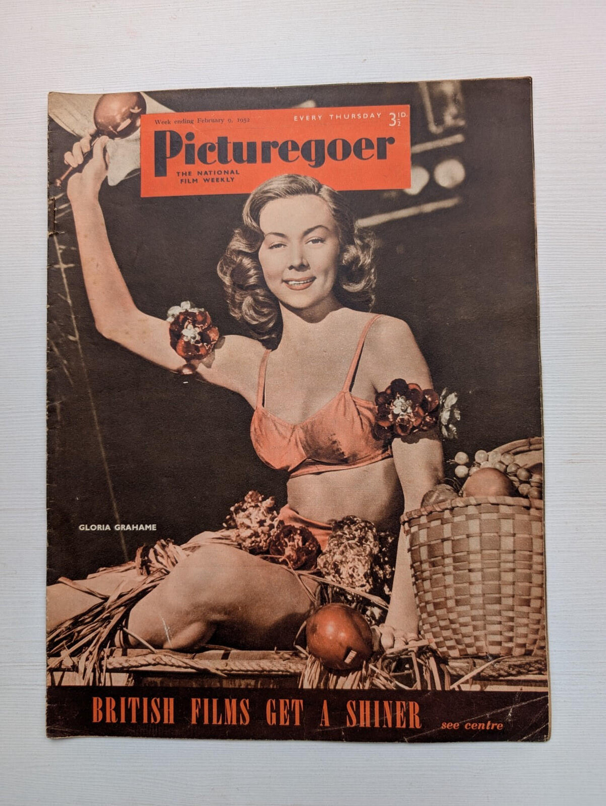 Picturegoer: The National Film Weekly February 9, 1952 - Gloria Grahame Cover