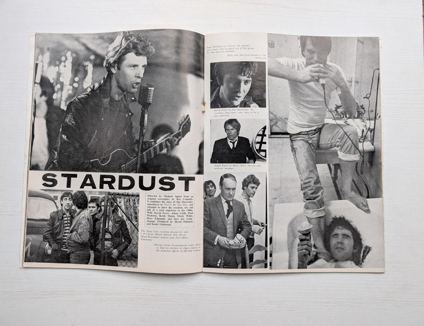 Films and Filming Vol. 21 No. 1 October 1974 - Warren Beatty Cover