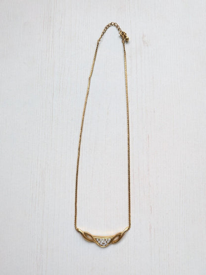Vintage-Style Gold-Tone Metal Necklace with Rhinestones