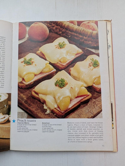 Four Seasons Cookery Books: Summer by Audrey Ellis - 1976 - Purnell & Sons Ltd