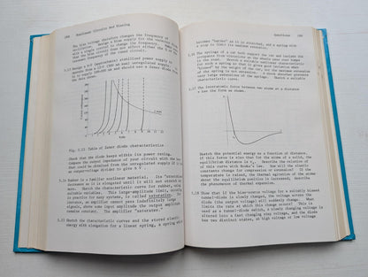 Circuit Electronics For Scientists by Brian Jones - 1974 - Addison-Wesley