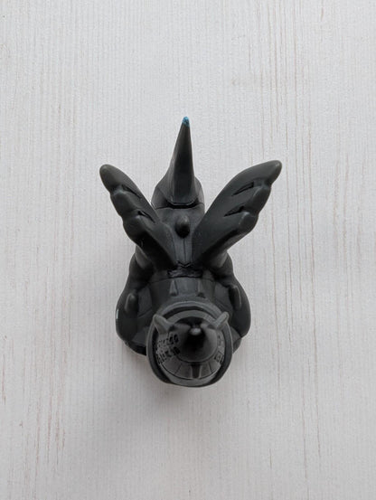 Zekrom Pokemon Small Figure/Finger Puppet - 2010 - Nintendo/Bandai