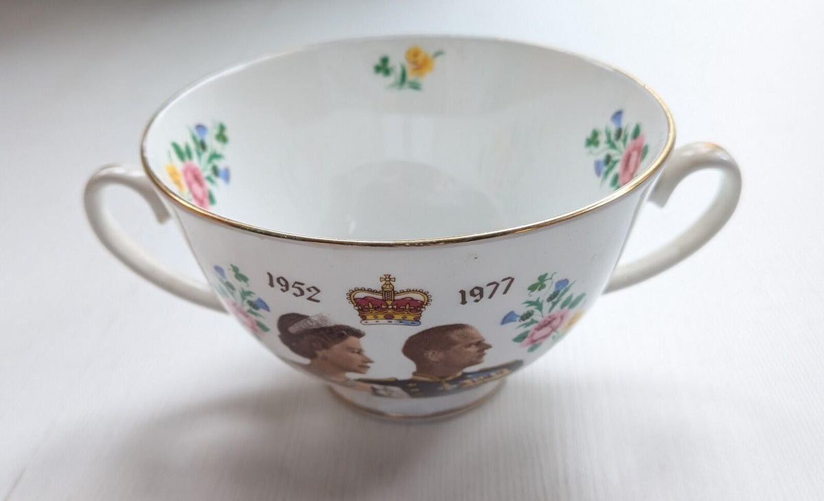 Vintage Queen Elizabeth Silver Jubilee Bone China Sugar Bowl - Winalex Wear