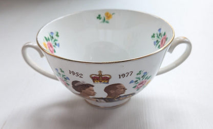 Vintage Queen Elizabeth Silver Jubilee Bone China Sugar Bowl - Winalex Wear