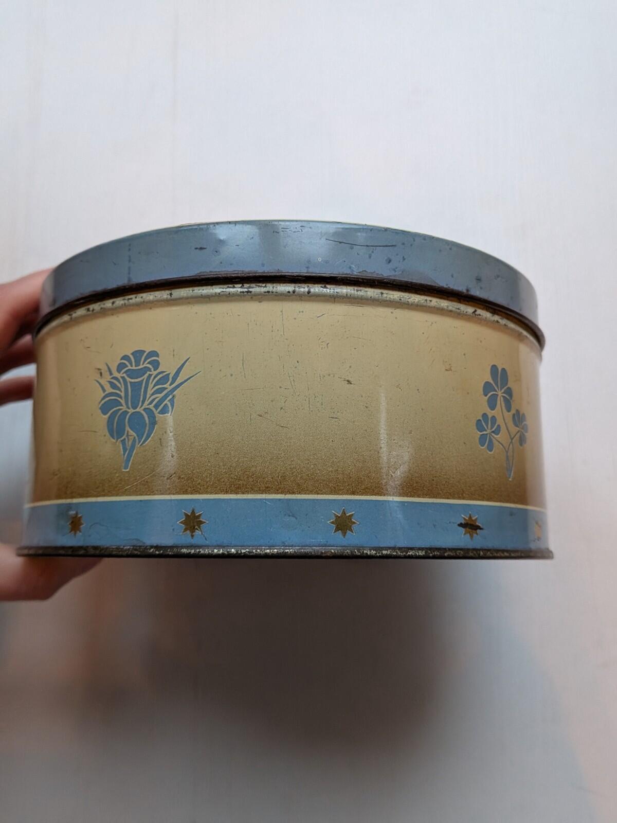 Queen Elizabeth II Coronation Souvenir Biscuit Tin (Empty) - 1953