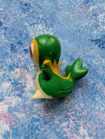 Snivy Pokemon Small Figure/Finger Puppet - 2010 - Nintendo/Bandai