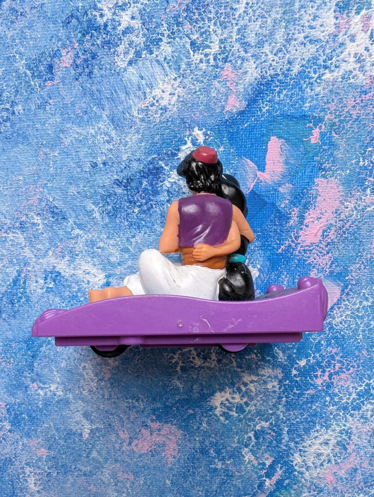 Disney's Aladdin - Aladdin/Jasmine on Magic Carpet - McDonalds Toy 1993