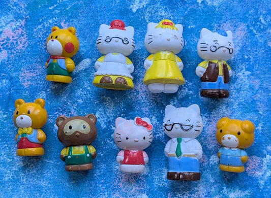 Hello Kitty Retro '76-12 x9 Vinyl Mini Figures Bundle