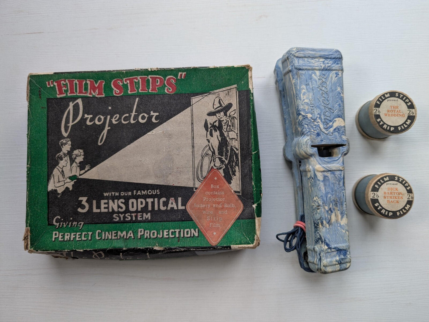 Vintage Film Strips Projector + 2 Film Strips + Box - Please See Details