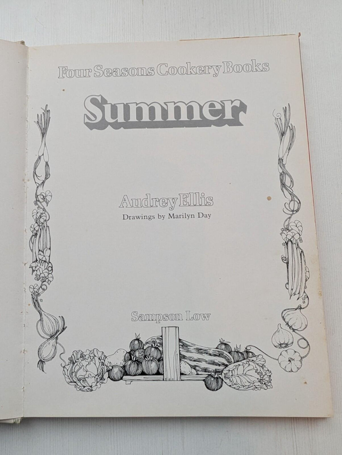 Four Seasons Cookery Books: Summer by Audrey Ellis - 1976 - Purnell & Sons Ltd