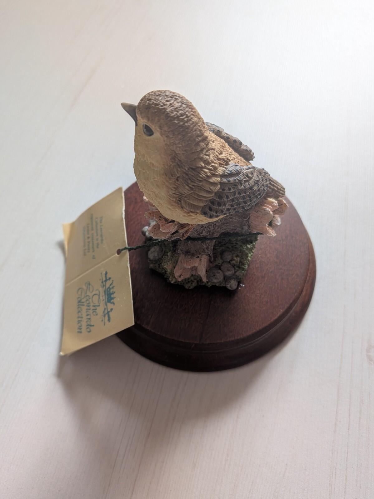 The Leonardo Collection Sparrow on Wooden Base Figurine - 1994 - Includes Box