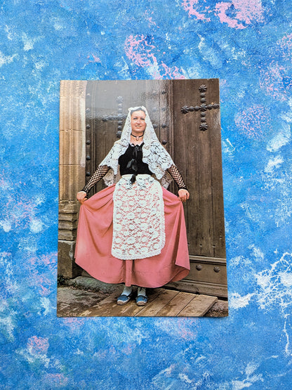 Vintage Spanish Postcard - Lady in Traditional Dress Traje Tipico Catalan No. 115