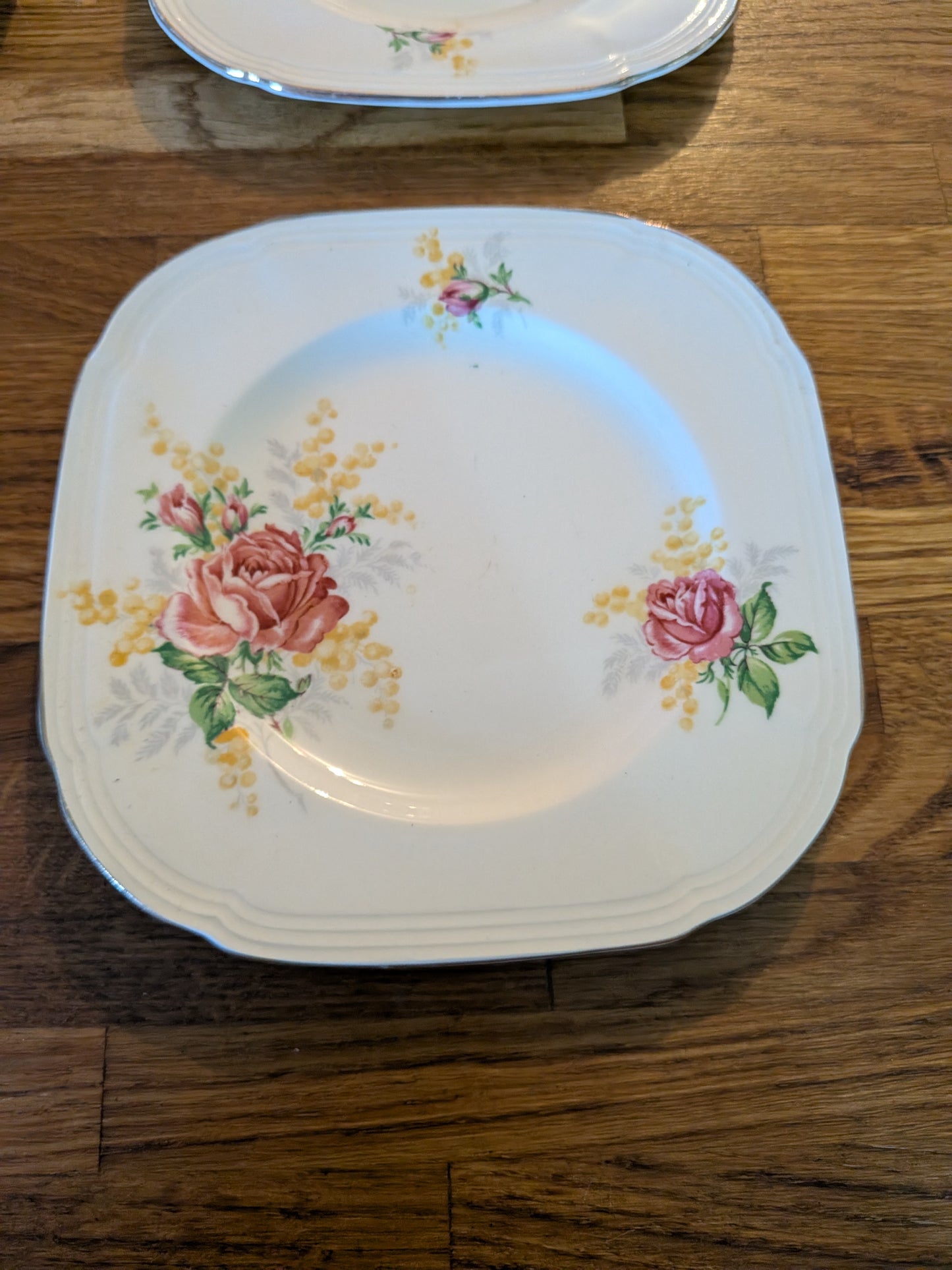 x6 Vintage Alfred Meakin Cream English Rose Saucers/Side Plates