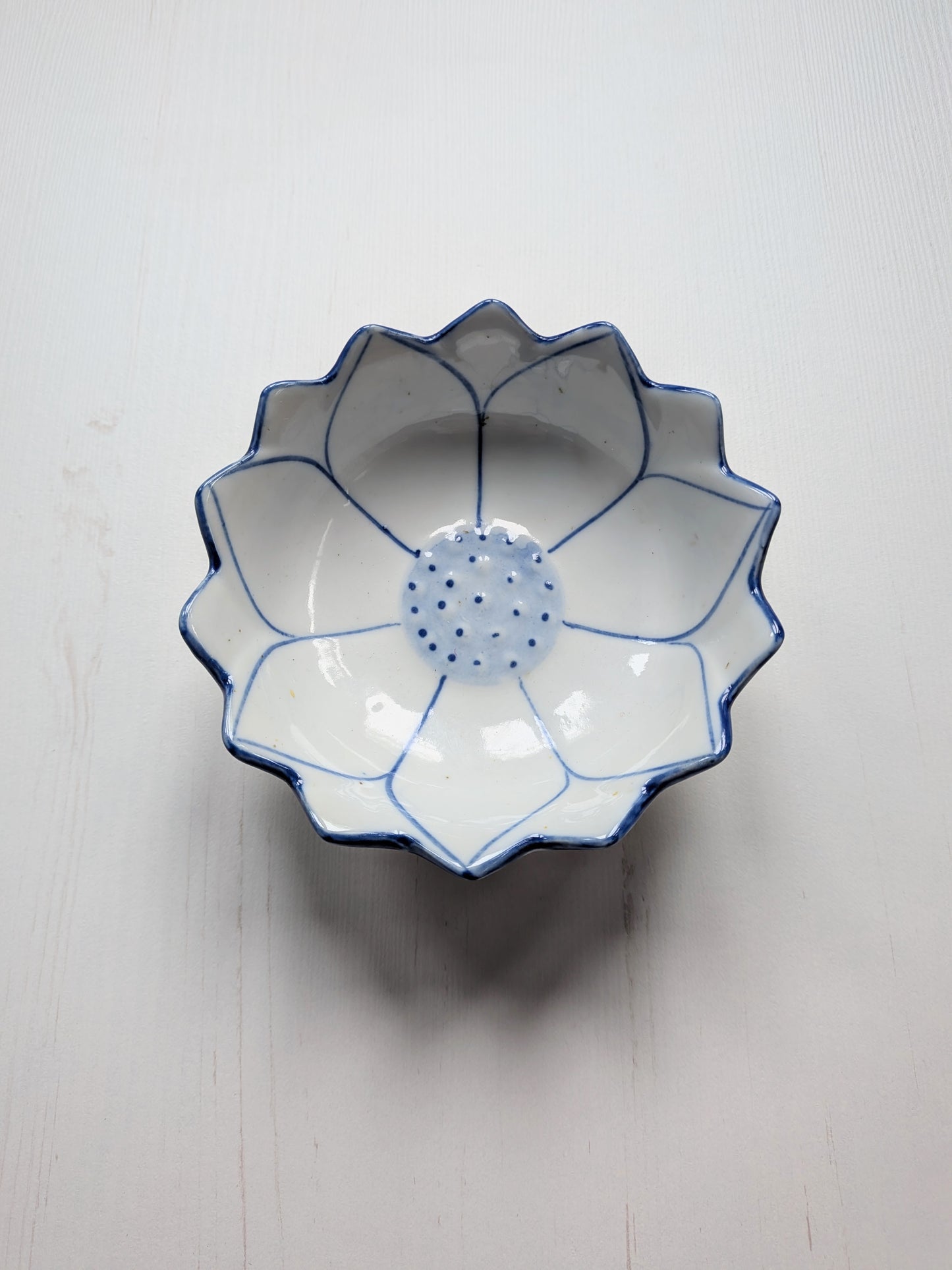 Vintage Lotus-Shaped Ceramic Small Bowl/Trinket Dish - Made in Thailand
