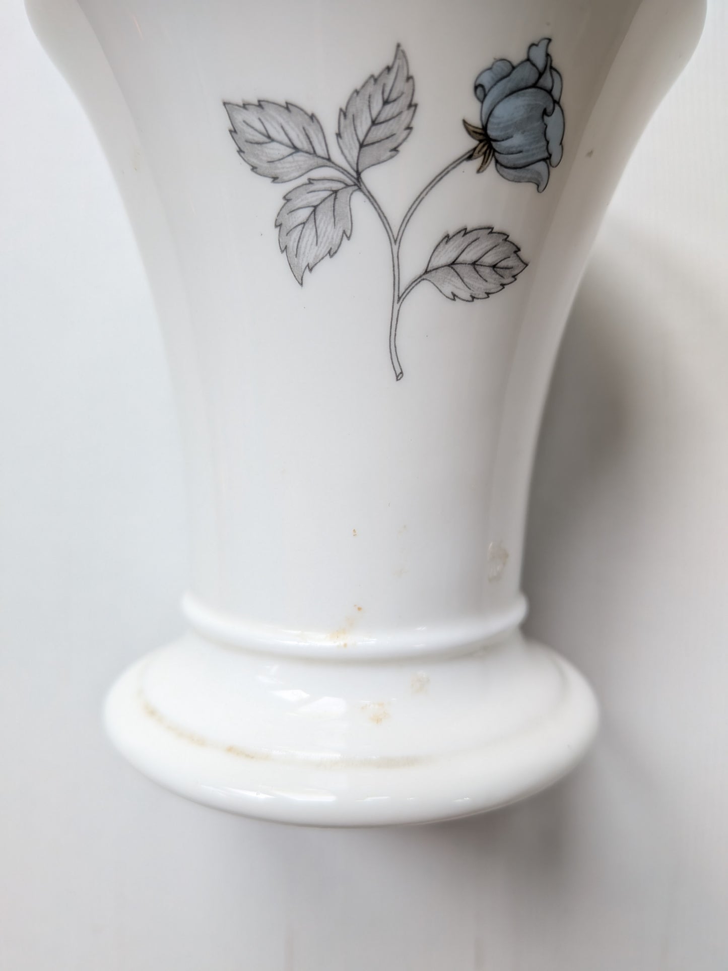 Wedgwood Ice Rose Posy/Short Vase - Bone China, Made in England