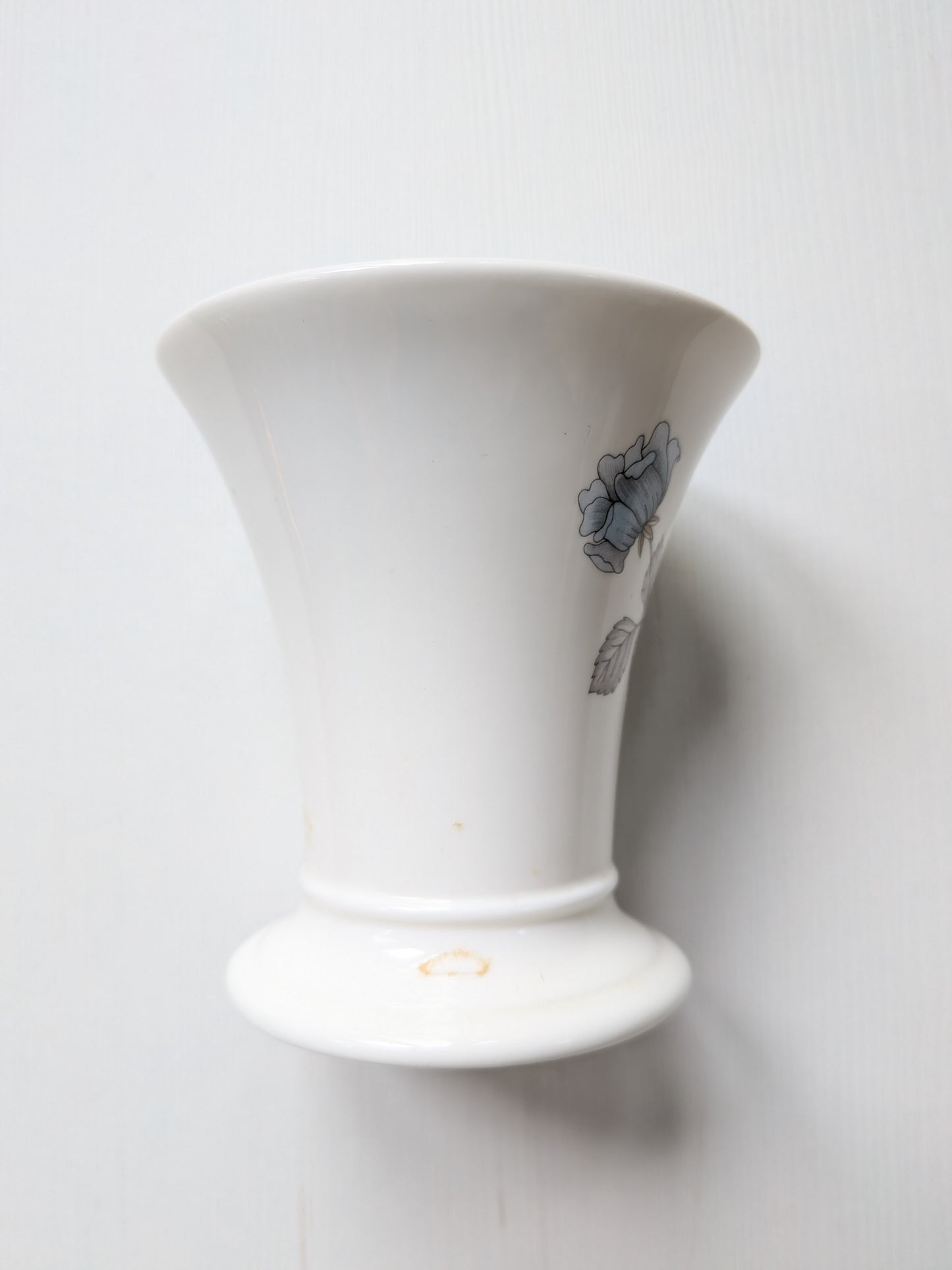 Wedgwood Ice Rose Posy/Short Vase - Bone China, Made in England