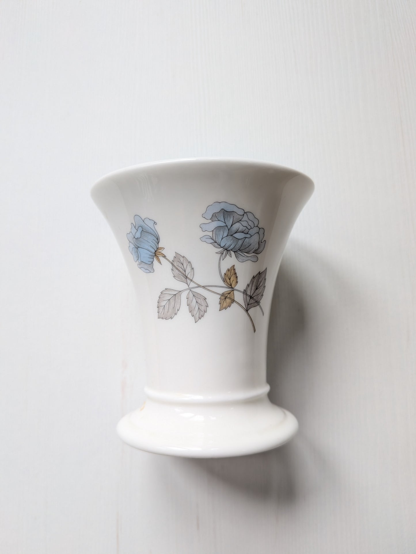 Wedgwood Ice Rose Posy/Short Vase - Bone China, Made in England