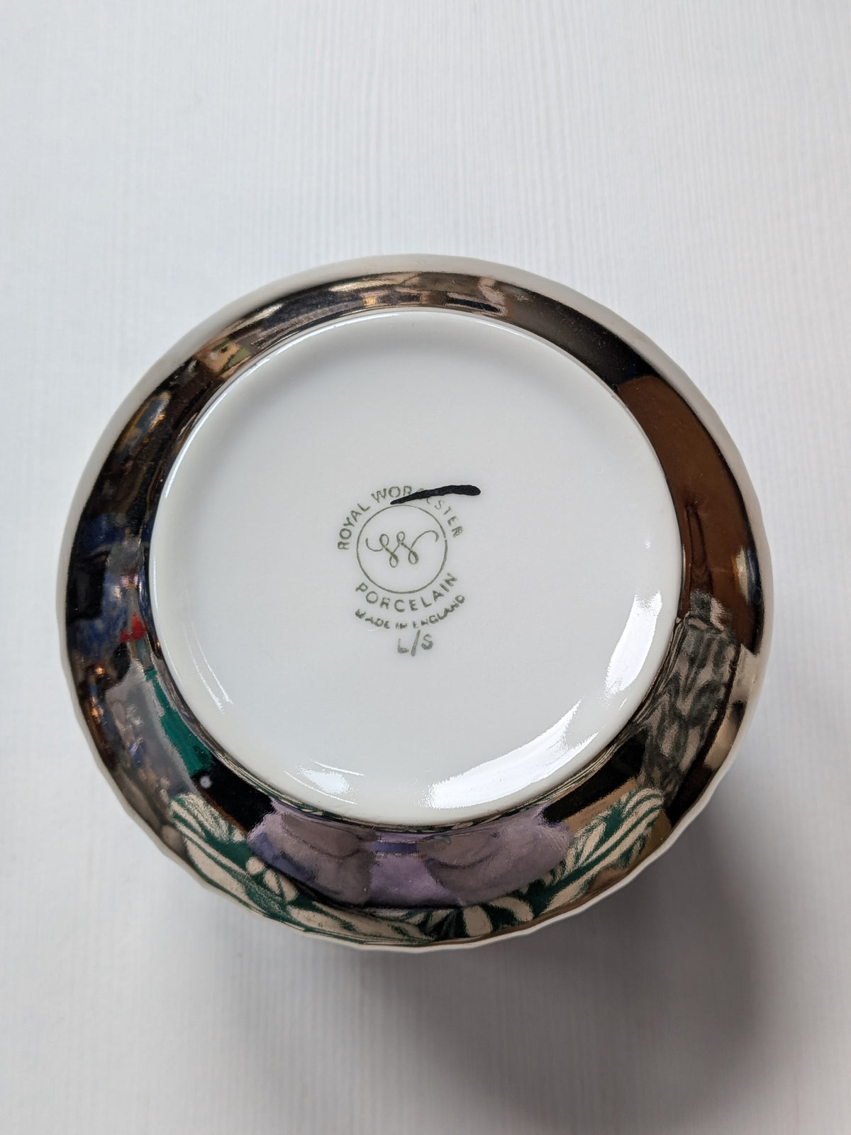 Royal Worcester Porcelain Silver Lustre Ribbed Sugar Bowl