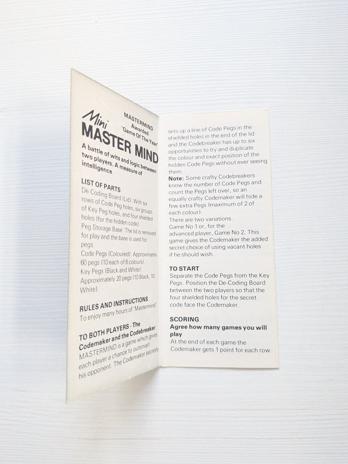 Vintage Mini Master Mind Game Set - 1972 - Invicta Plastics Ltd